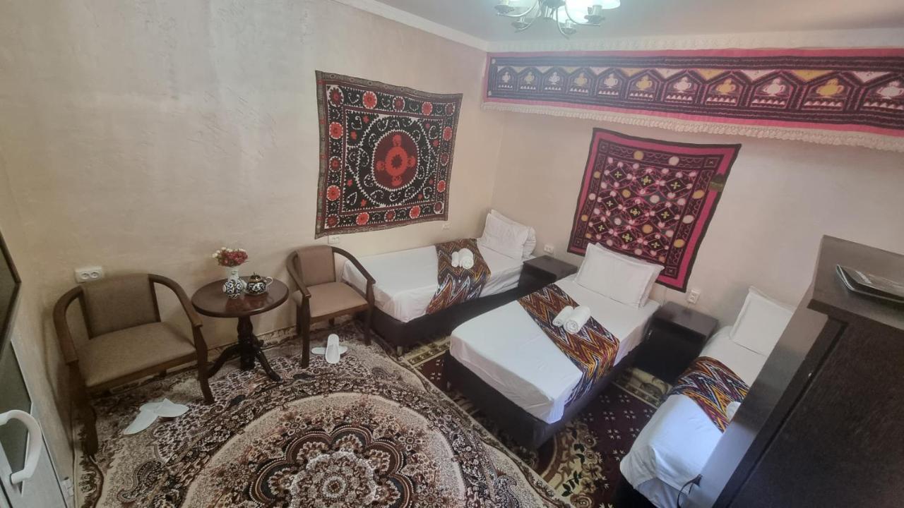 Hotel Registon Zargaron Samarcanda Habitación foto